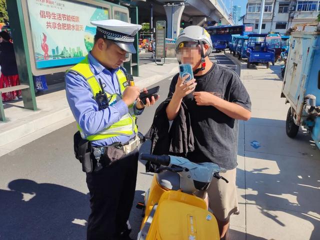车上路有“5不能”新要求别被罚了才知道AYX爱游戏2025年2月起执行电动(图2)